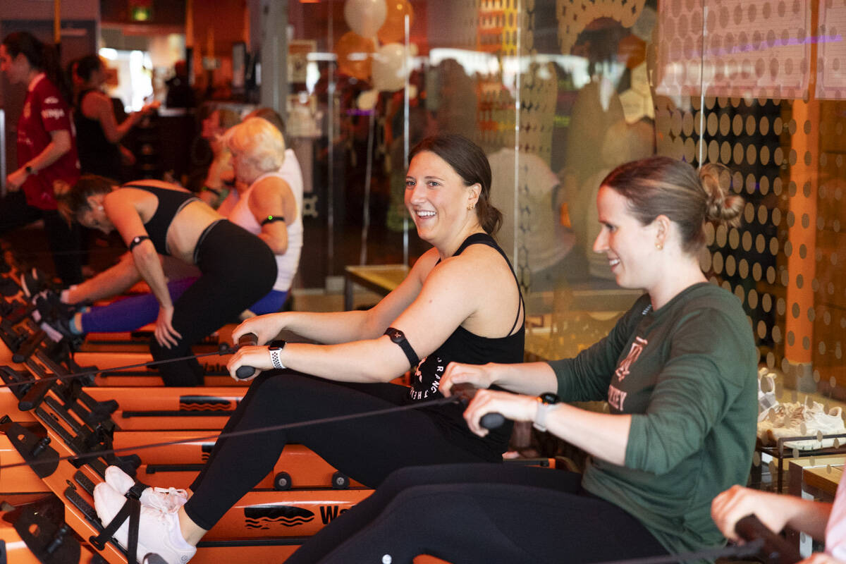 Hometown hero Jenn Gardiner joins Surrey fitness class for workout